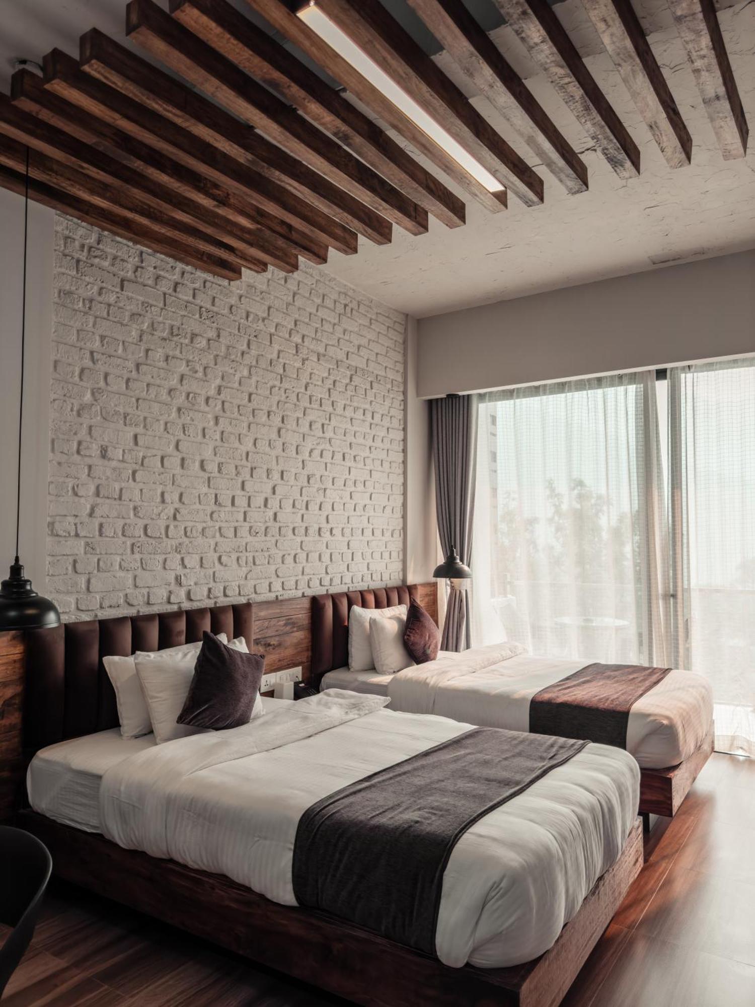 Jade City Hotel Pokhara Dış mekan fotoğraf